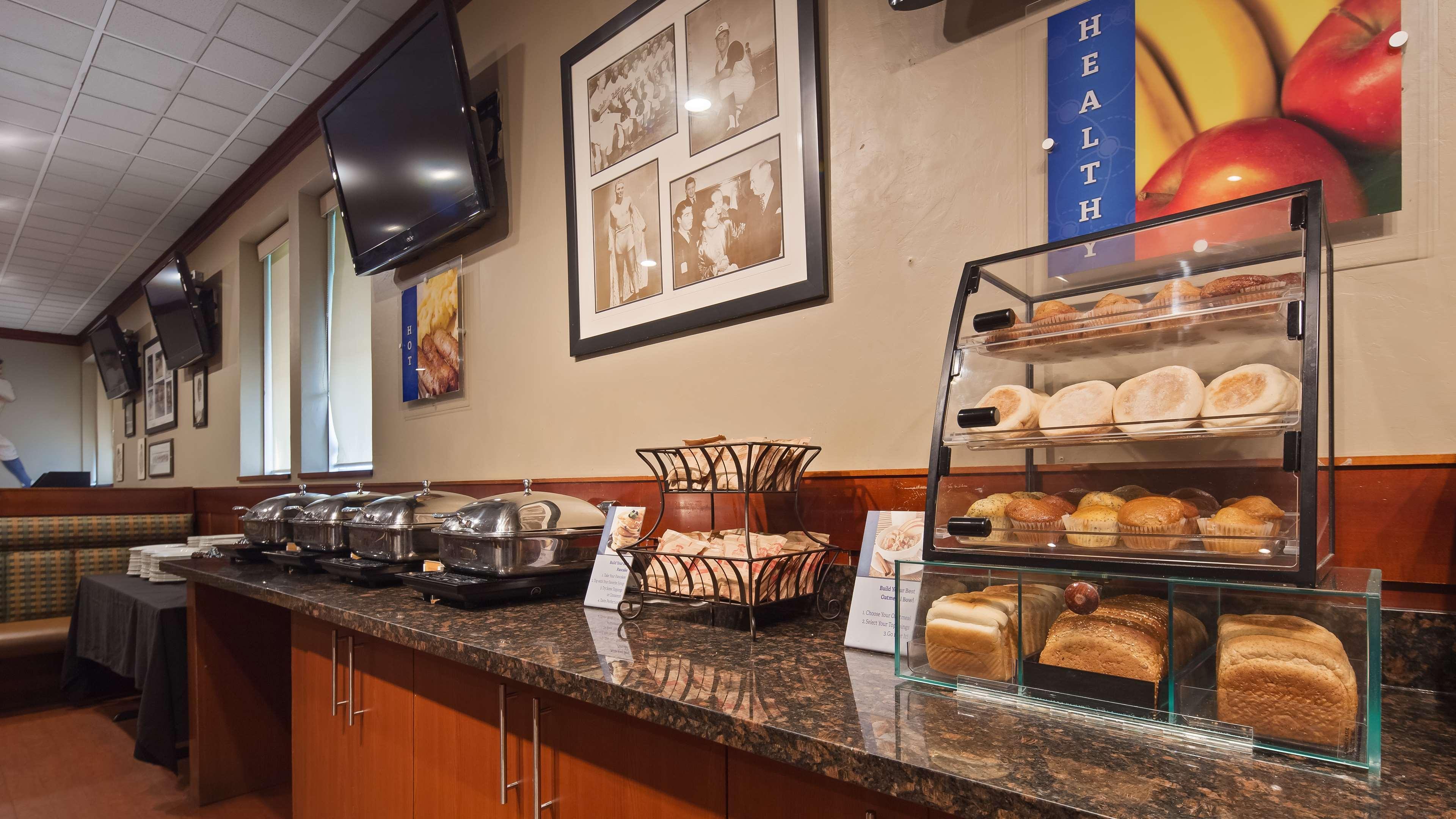 Best Western St Catharines Hotel & Conference Centre Saint Catharines Экстерьер фото
