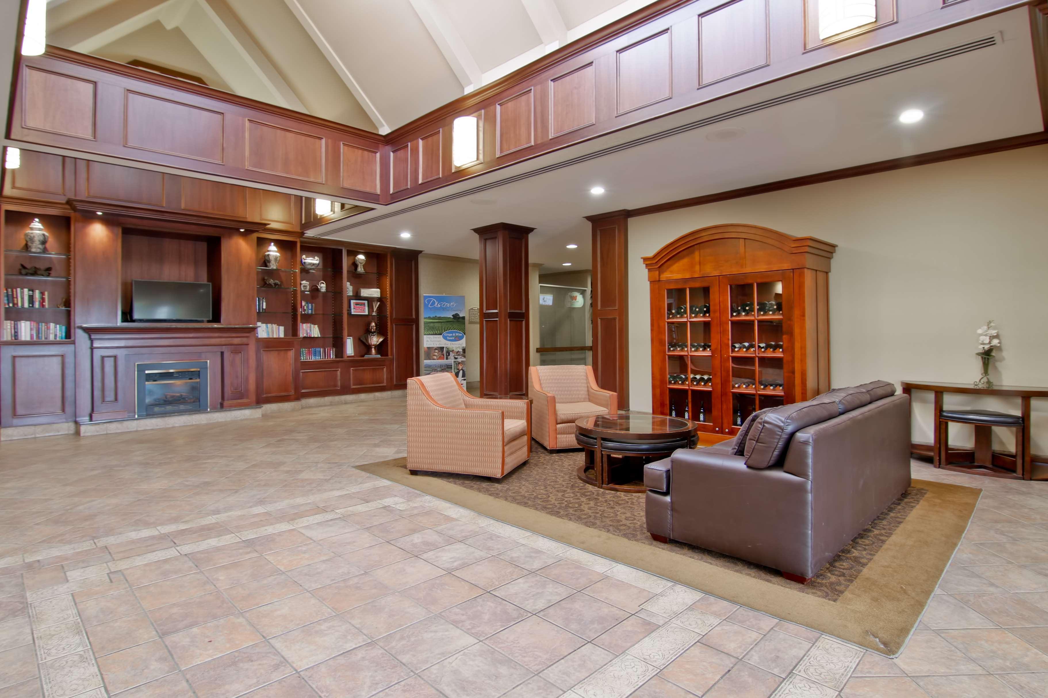 Best Western St Catharines Hotel & Conference Centre Saint Catharines Экстерьер фото